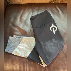 Pheel Black Metallic Athletic Workout Capri Leggings, Women’s L